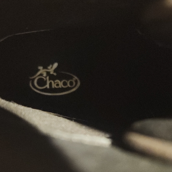 CHACO  WATERPROOF  Size 7. Black High-Top Women's Boots - Picture 11 of 15